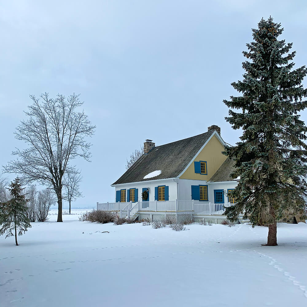 magie-maison-ancestrale-ledoux-bernard-beloeil-quebec-hiver